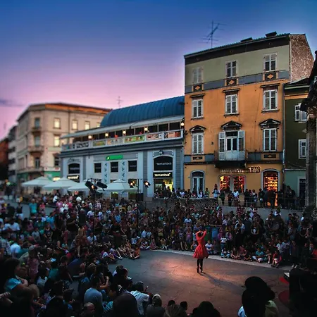 Daire Lovely In Pula