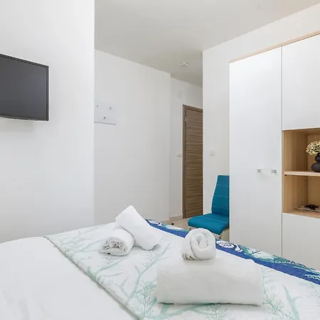 Apartment In With Wifi *